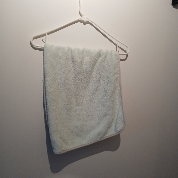 Disney Winnie The Pooh Hooded Towel - Picture 9 of 16